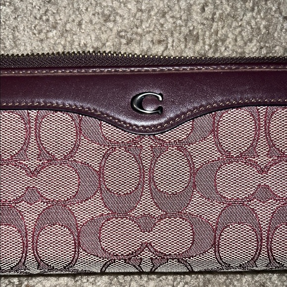 Coach Signature QB Raspberry and Brown Zip Wallet NWT - Picture 5 of 8